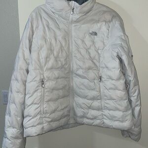 The North Face White Puffer Jacket 550 series